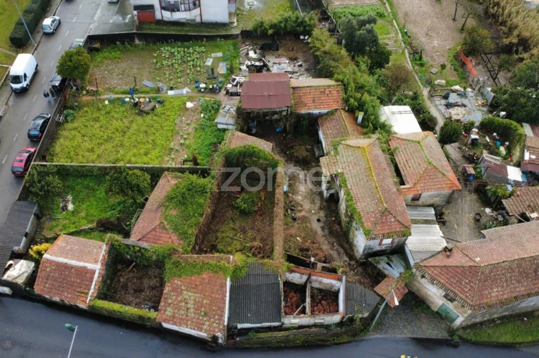 Moradia T17 para Venda em Oliveira do Douro Foto 3
