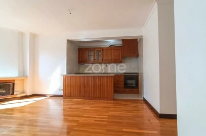 Apartamento T1 para Venda em Ferreiros e Gondizalves