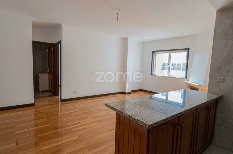 Apartamento T1 para Venda em Ferreiros e Gondizalves Foto 10