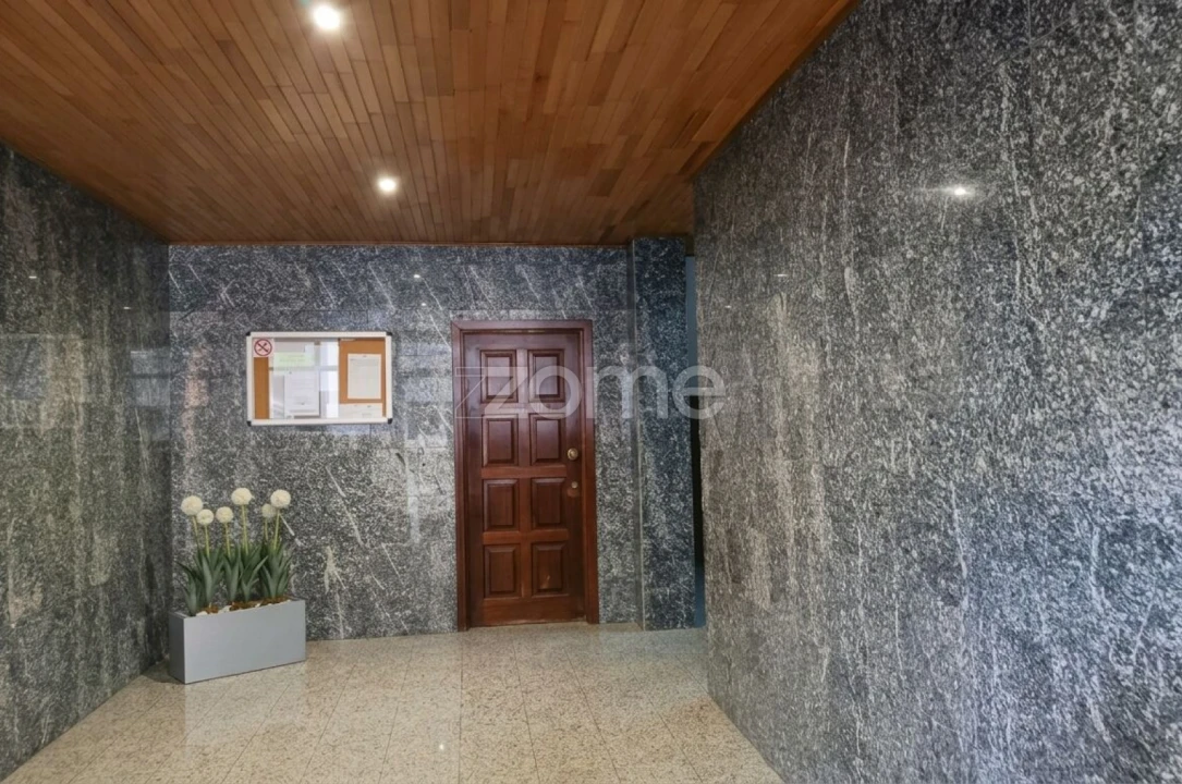 Apartamento T1 para Venda em Ferreiros e Gondizalves Foto 4