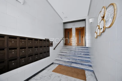 Apartamento T2 para Venda em Loures