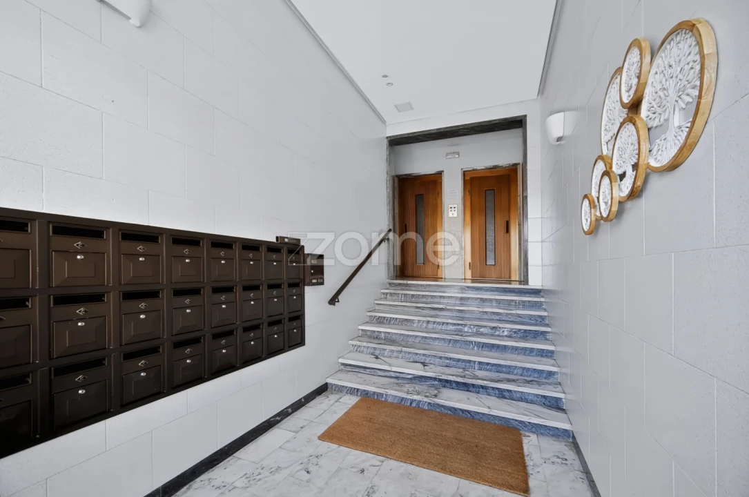 Apartamento T2 para Venda em Loures Foto 19