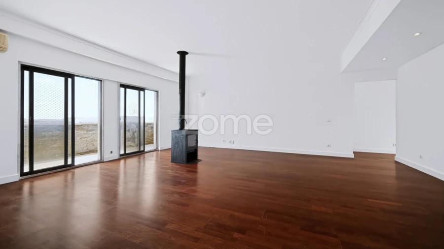 Apartamento T2 para Venda em Loures