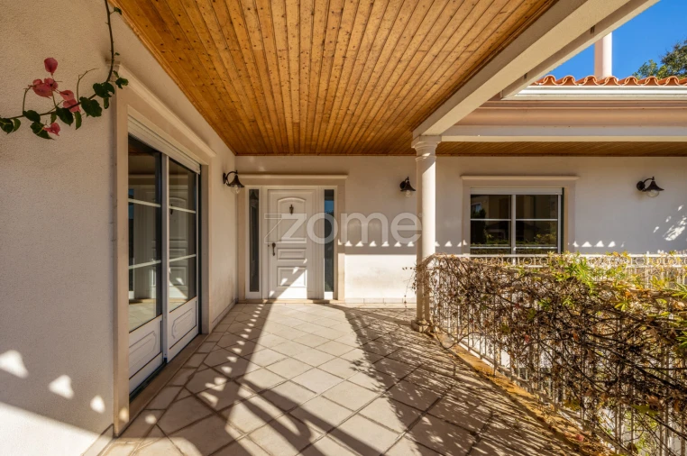 Moradia T5 para Venda em Leiria, Pousos, Barreira e Cortes Foto 3