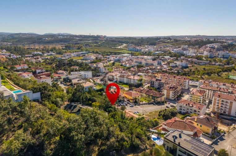 Moradia T5 para Venda em Leiria, Pousos, Barreira e Cortes Foto 70