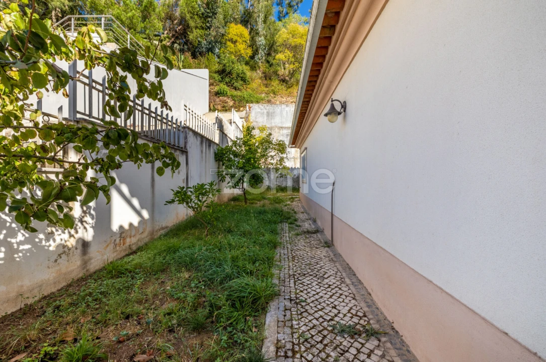 Moradia T5 para Venda em Leiria, Pousos, Barreira e Cortes Foto 58