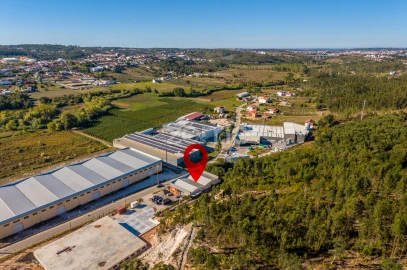 Terreno Comércio / Armazém para Venda em Leiria, Pousos, Barreira e Cortes