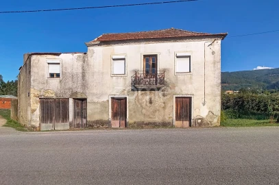 Moradia T3 para Venda em Vila Nova