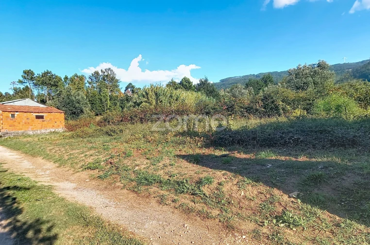 Moradia T3 para Venda em Vila Nova Foto 5