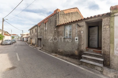 Moradia T3 para Venda em São João do Campo