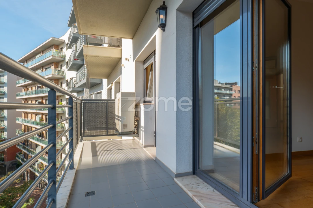 Apartamento T2 para Arrendamento em Odivelas Foto 12