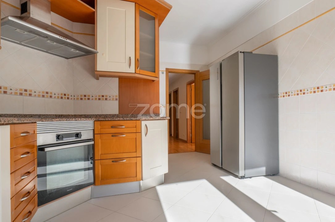 Apartamento T2 para Arrendamento em Odivelas Foto 25
