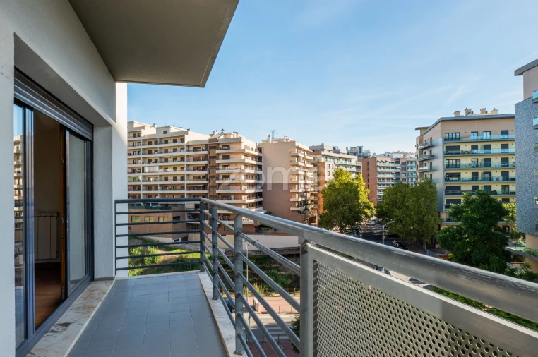 Apartamento T2 para Arrendamento em Odivelas Foto 13