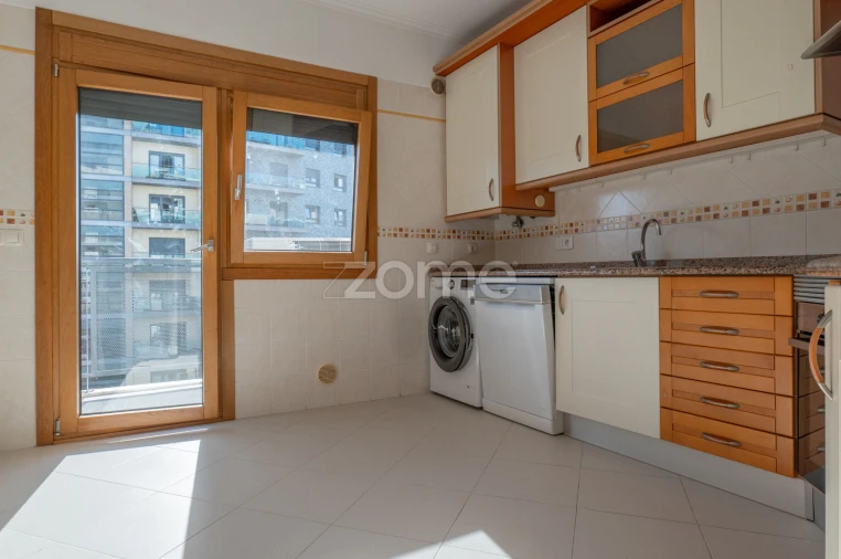 Apartamento T2 para Arrendamento em Odivelas Foto 23