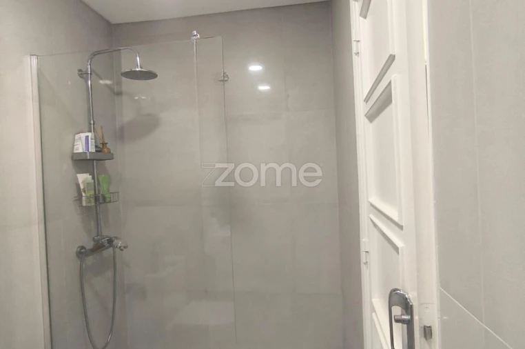 Apartamento T1 para Arrendamento em Avenidas Novas Foto 15