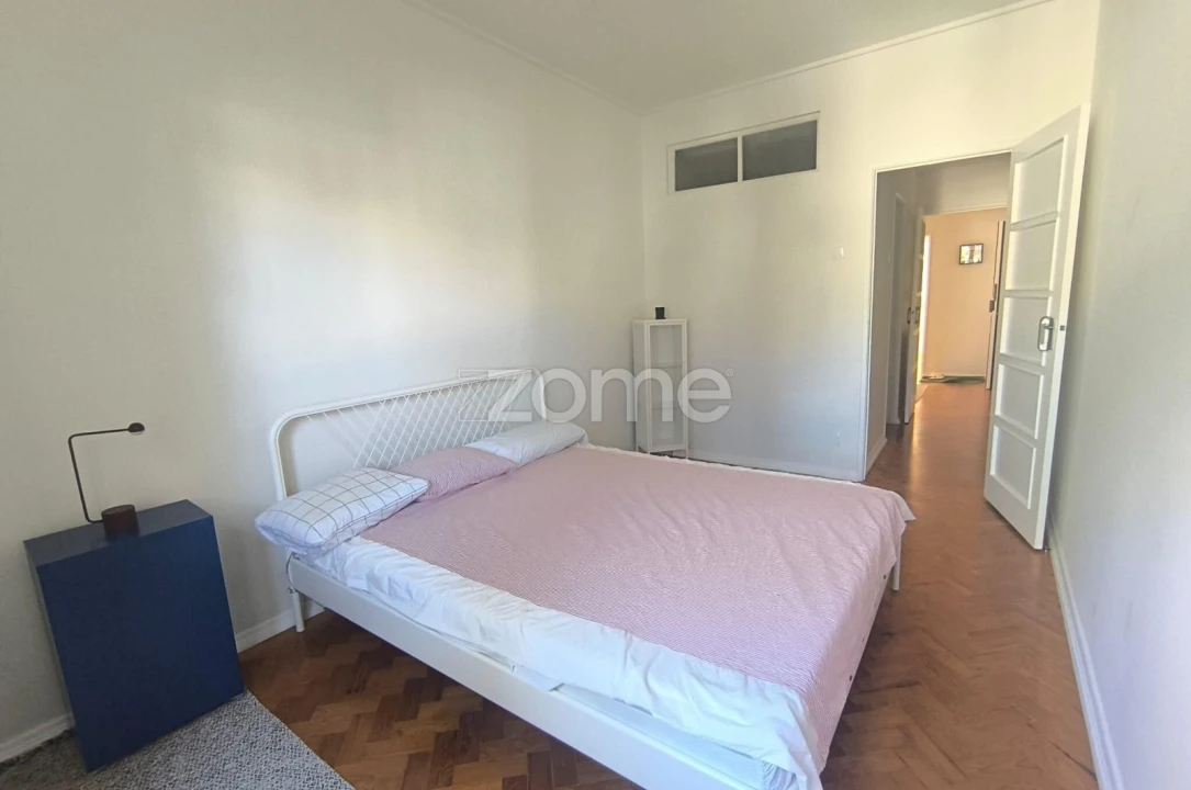 Apartamento T1 para Arrendamento em Avenidas Novas Foto 12