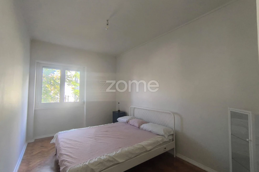Apartamento T1 para Arrendamento em Avenidas Novas Foto 13
