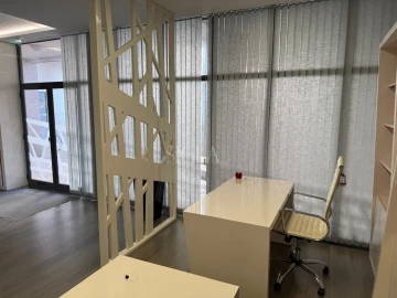Escritório para Venda em Santa Marinha e São Pedro da Afurada