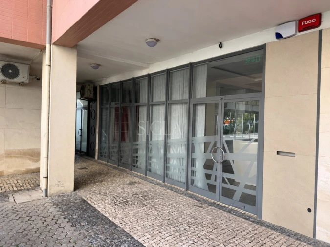 Escritório para Venda em Santa Marinha e São Pedro da Afurada Foto 7