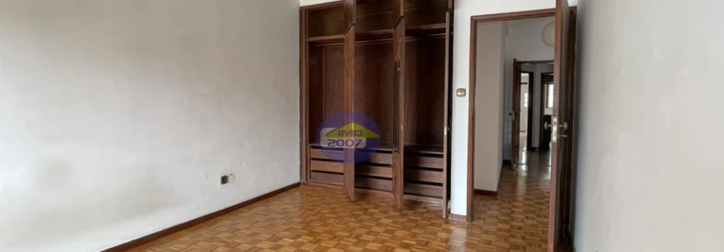 Apartamento T2 para Venda em Cedofeita, Santo Ildefonso, Sé, Miragaia, São Nicolau e Vitória Foto 11