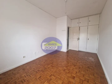 Apartamento T2 para Venda em Paranhos