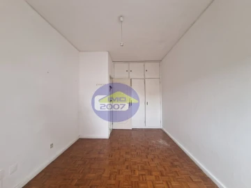 Apartamento T2 para Venda em Paranhos