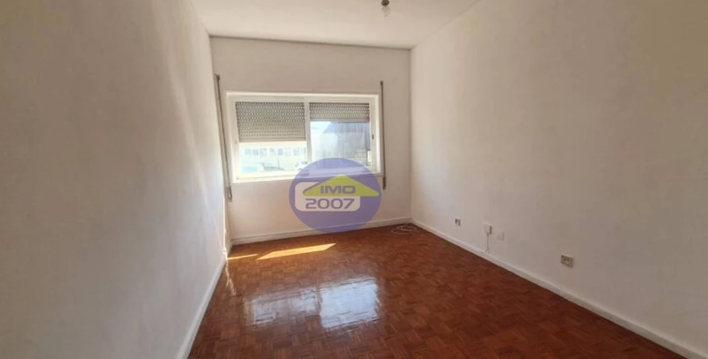 Apartamento T2 para Venda em Paranhos Foto 10