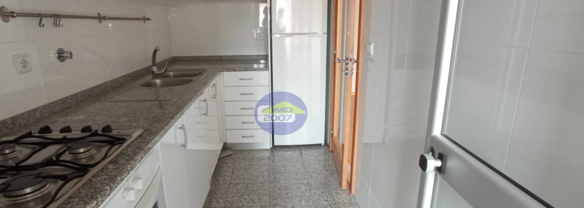 Apartamento T1 para Venda em Paranhos Foto 6
