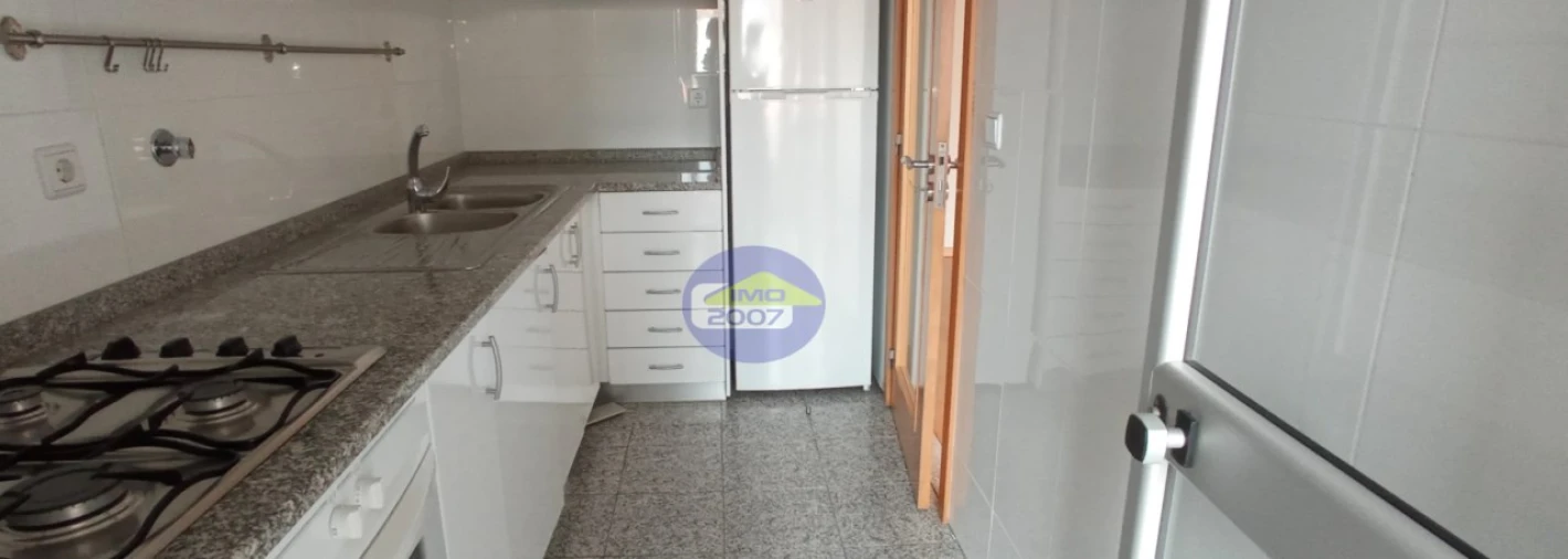 Apartamento T1 para Venda em Paranhos Foto 6