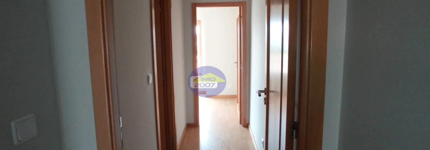 Apartamento T1 para Venda em Paranhos Foto 16