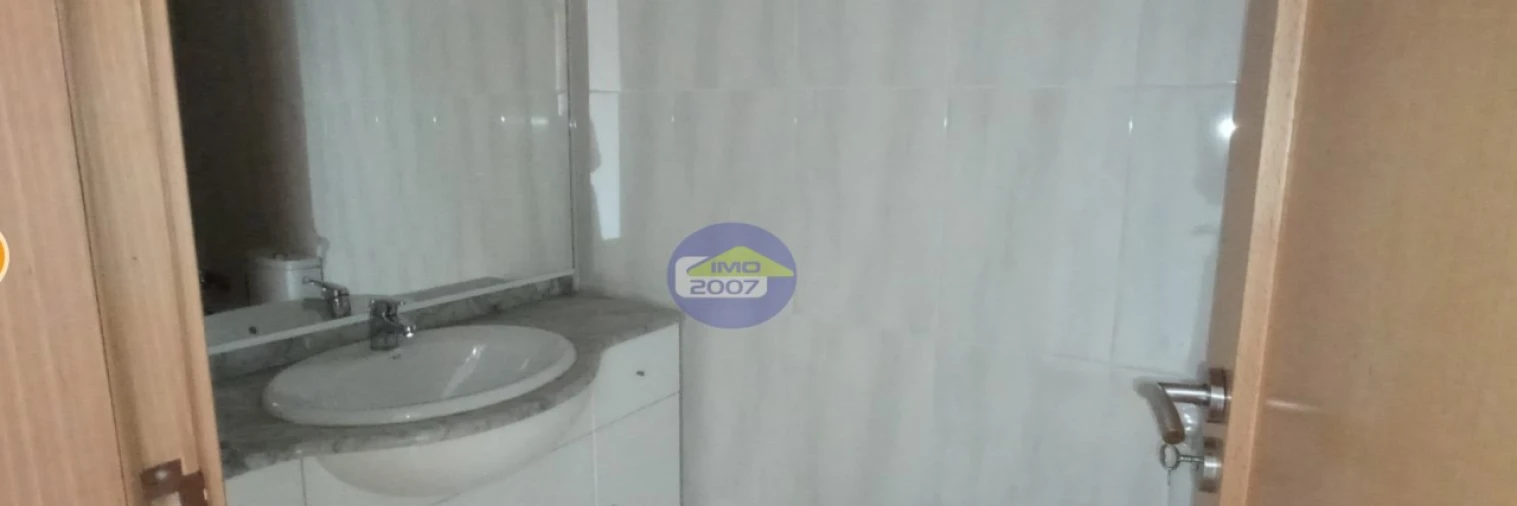 Apartamento T1 para Venda em Paranhos Foto 18