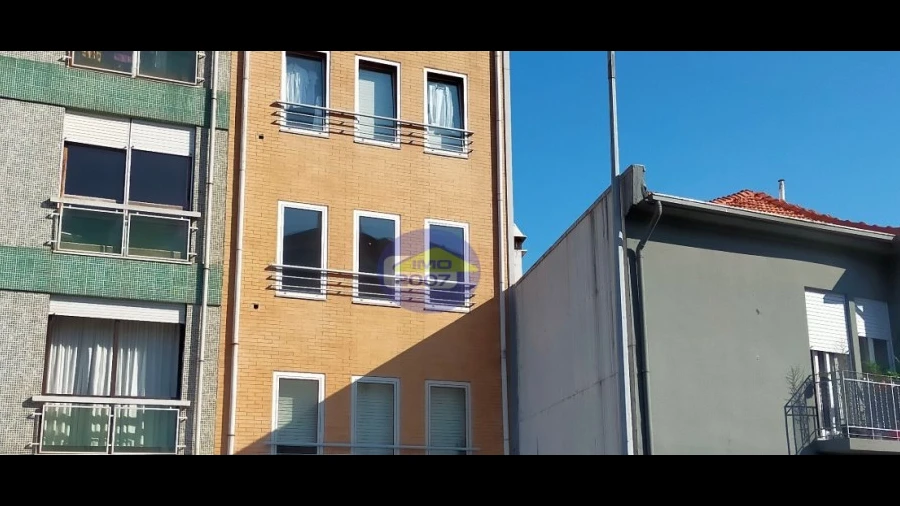 Apartamento T1 para Venda em Paranhos