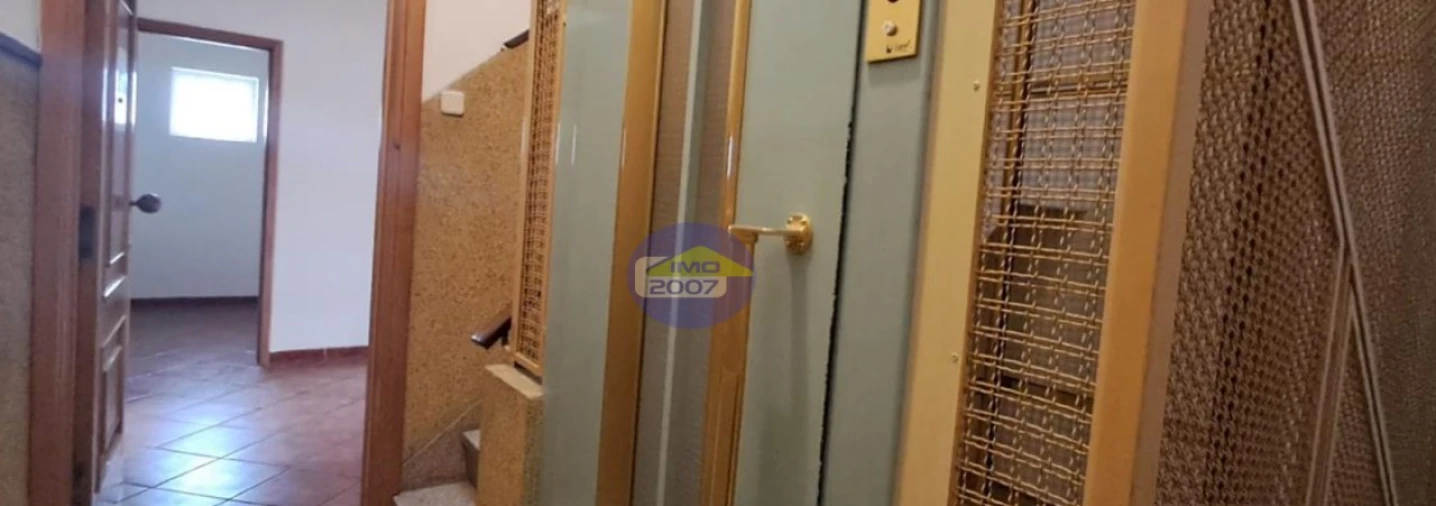 Apartamento T2 para Venda em Cedofeita, Santo Ildefonso, Sé, Miragaia, São Nicolau e Vitória Foto 4