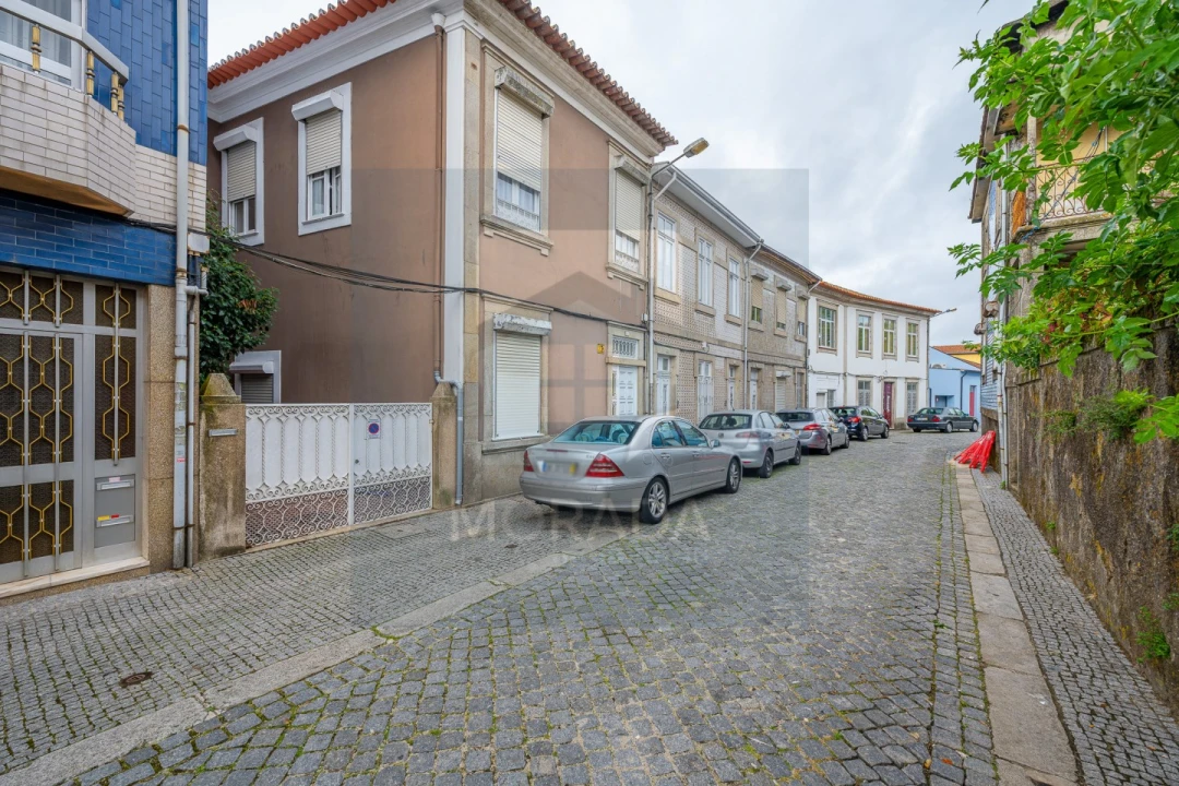 Moradia T4 para Venda em São Mamede de Infesta e Senhora da Hora Foto 1