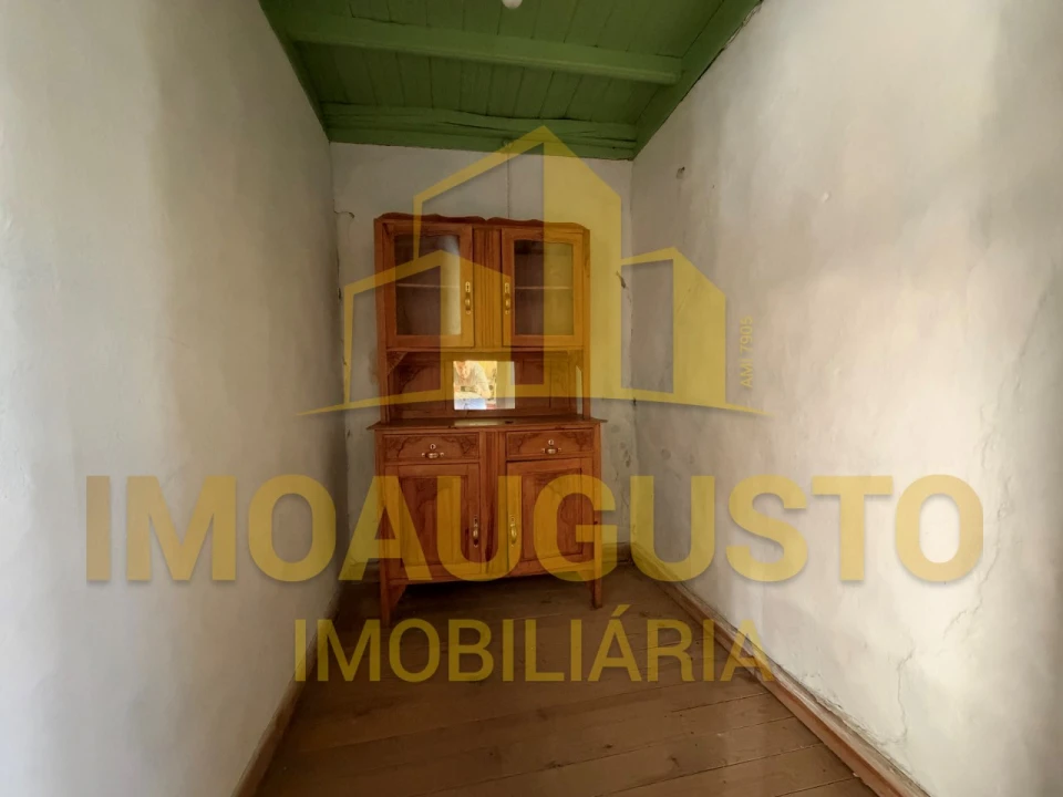 Moradia T2 para Venda em Aldeia da Ponte Foto 7