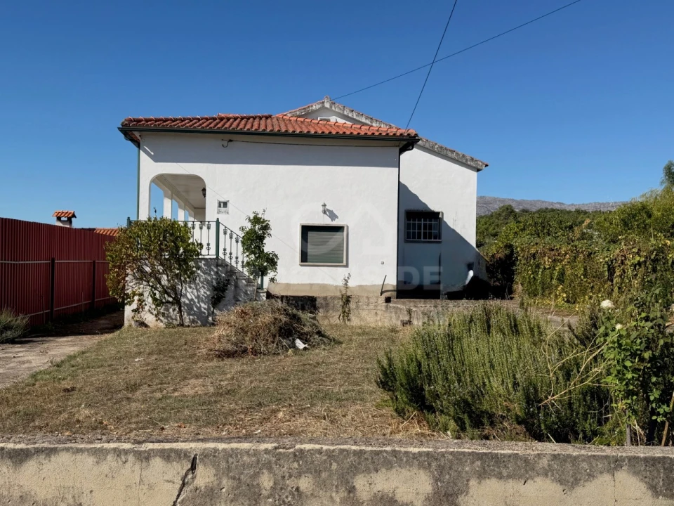 Moradia T4 para Venda em Póvoa de Atalaia e Atalaia do Campo Foto 1