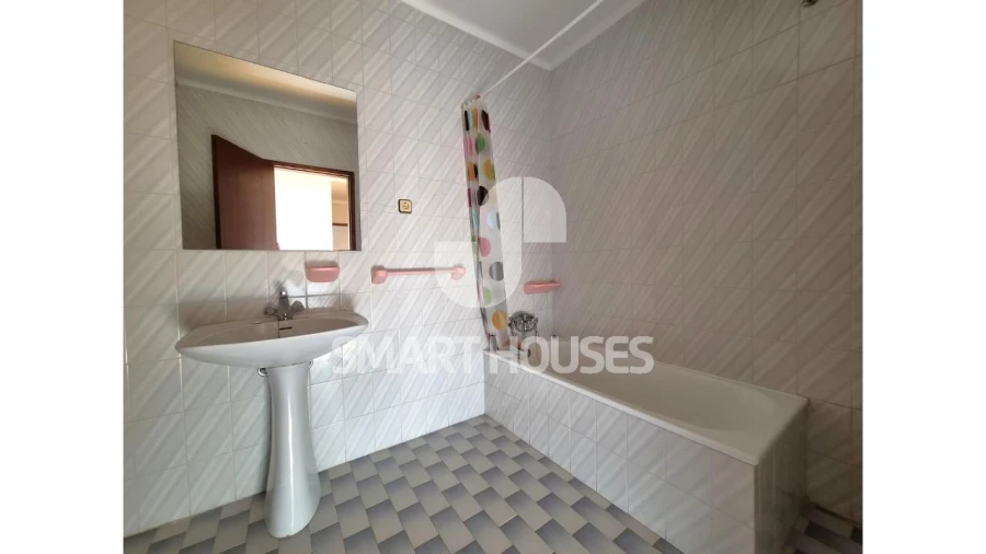 Apartamento T3 para Arrendamento em Arganil Foto 31