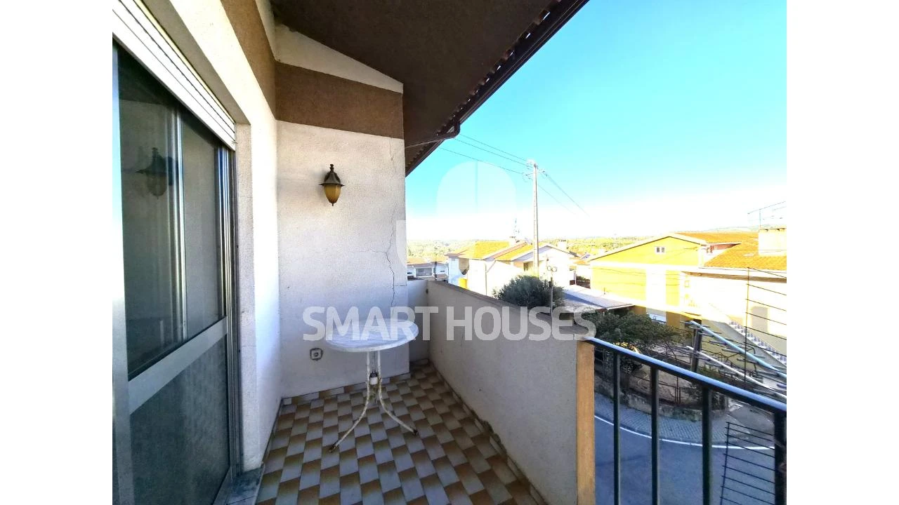 Apartamento T3 para Arrendamento em Arganil Foto 5