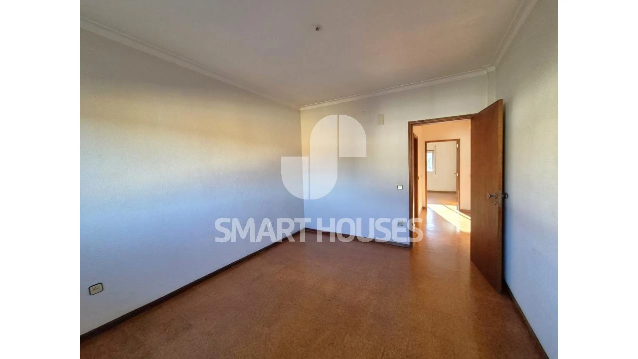 Apartamento T3 para Arrendamento em Arganil Foto 28