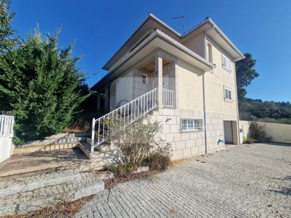 Moradia T3 para Venda em Vidago, Arcossó, Selhariz, Vilarinho Paranheiras Foto 4