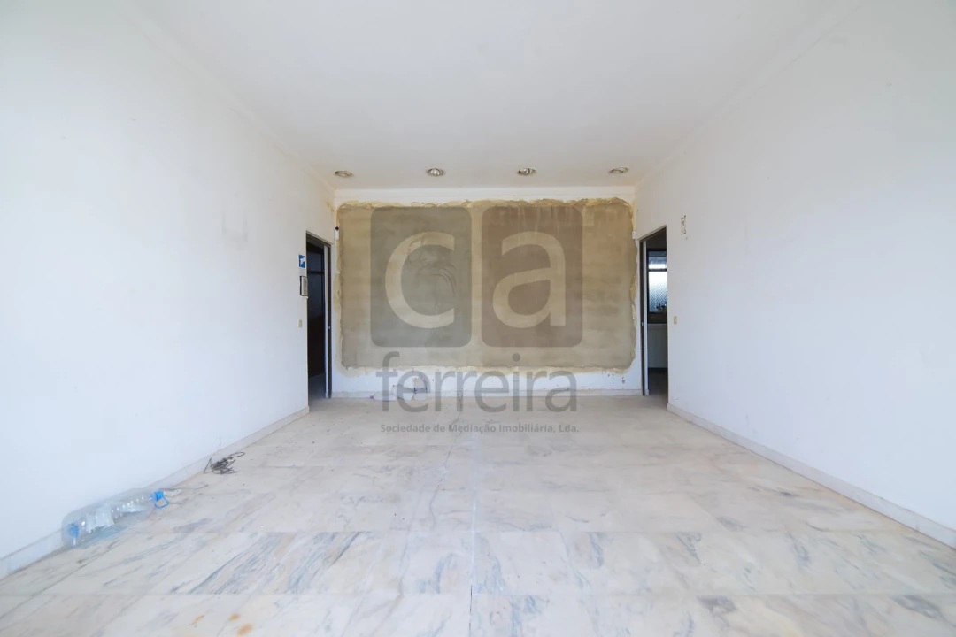 Armazém para Venda em Almeirim Foto 11