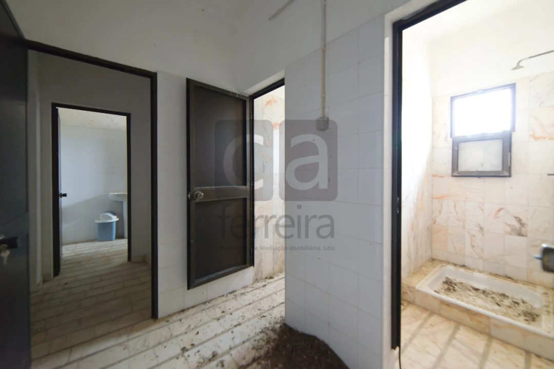 Armazém para Venda em Almeirim Foto 21