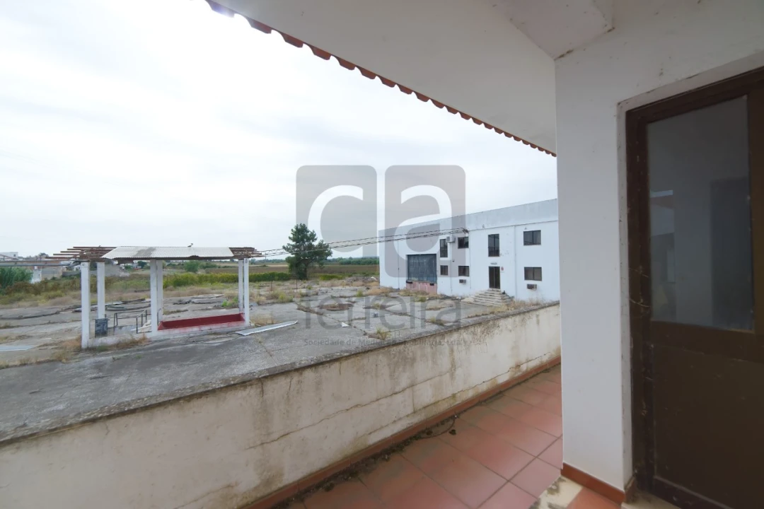 Armazém para Venda em Almeirim Foto 30