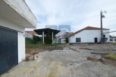 Armazém para Venda em Almeirim