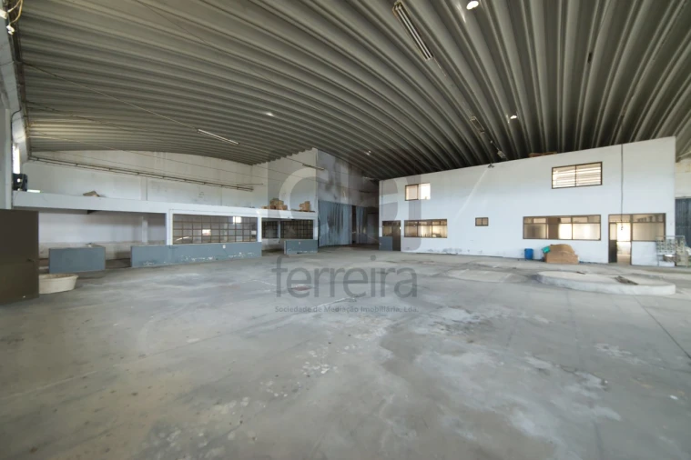 Armazém para Venda em Almeirim Foto 6