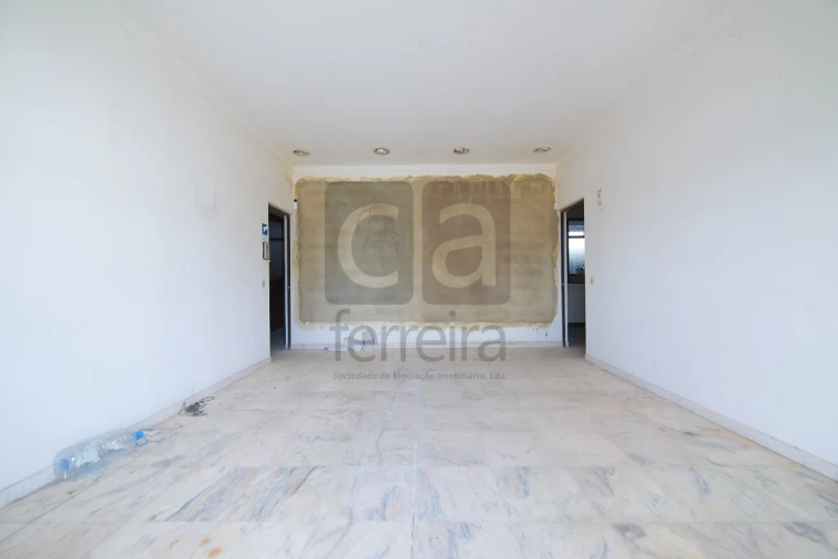Armazém para Venda em Almeirim Foto 11