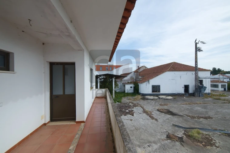 Armazém para Venda em Almeirim Foto 23