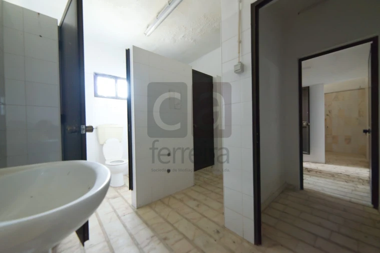 Armazém para Venda em Almeirim Foto 25