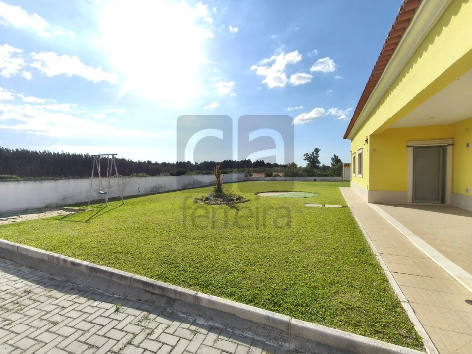 Moradia T3 para Venda em Fazendas de Almeirim Foto 12