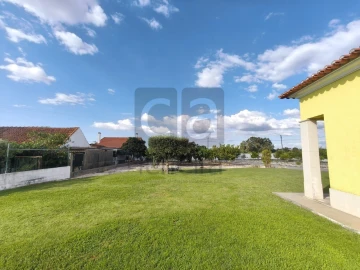Moradia T3 para Venda em Fazendas de Almeirim
